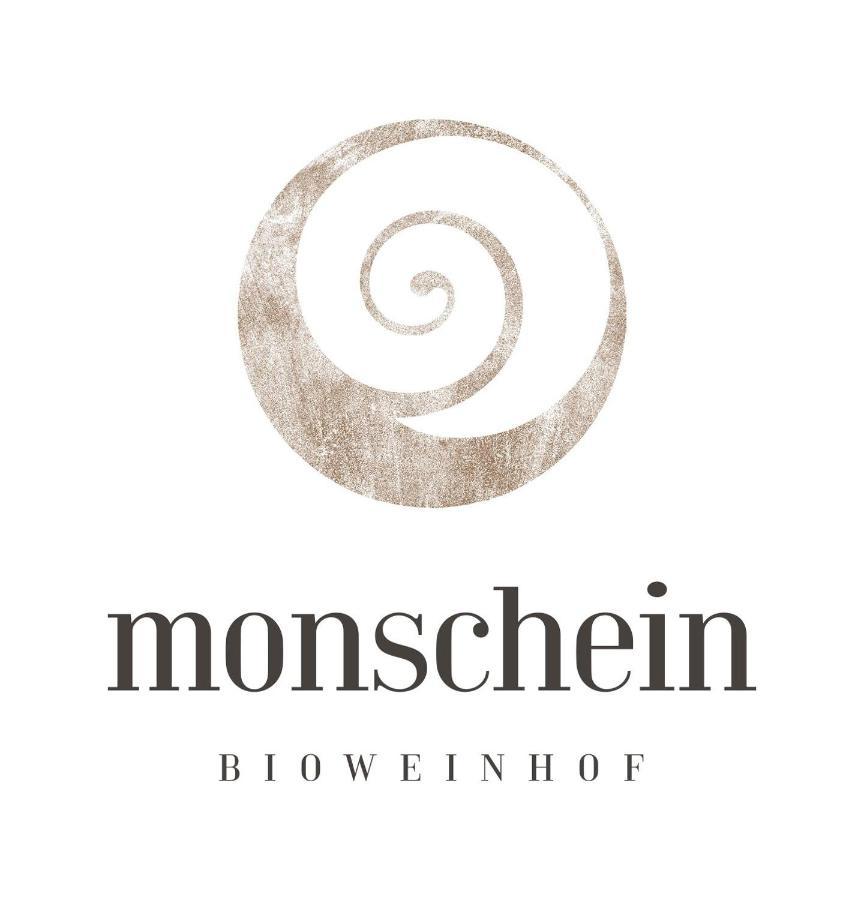 Monschein Weingut Straden Bed & Breakfast Exterior photo